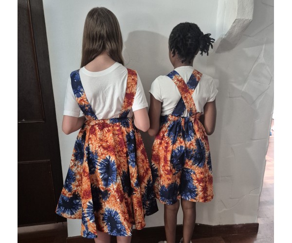 Short salopette fillette en Wax Étnique & Colorée – Tissu Africain Authentique | Olayek
