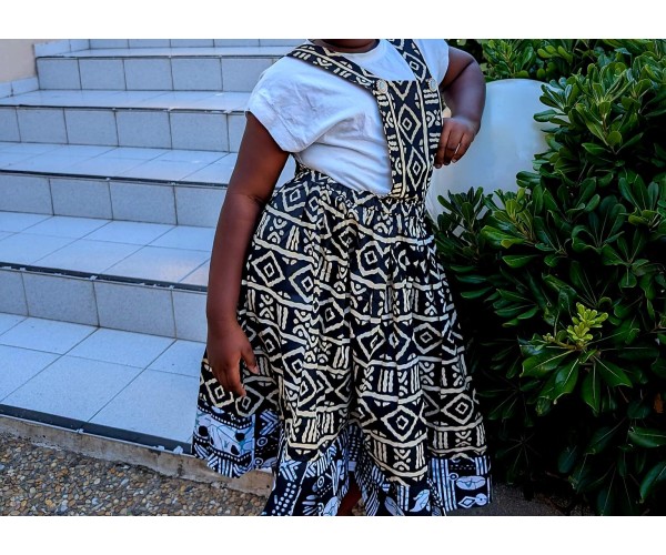 Robe salopette fillette en Bogolan Étnique & Colorée – Tissu Africain Authentique | Olayek