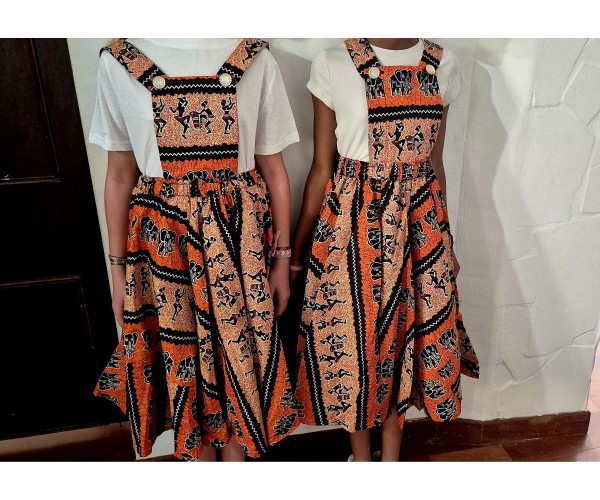 Robe salopette fillette en Wax Étnique & Colorée – Tissu Africain Authentique | Olayek